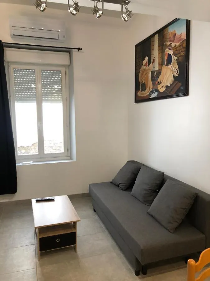 Appartement En Centre Ville Hyeres 0*,